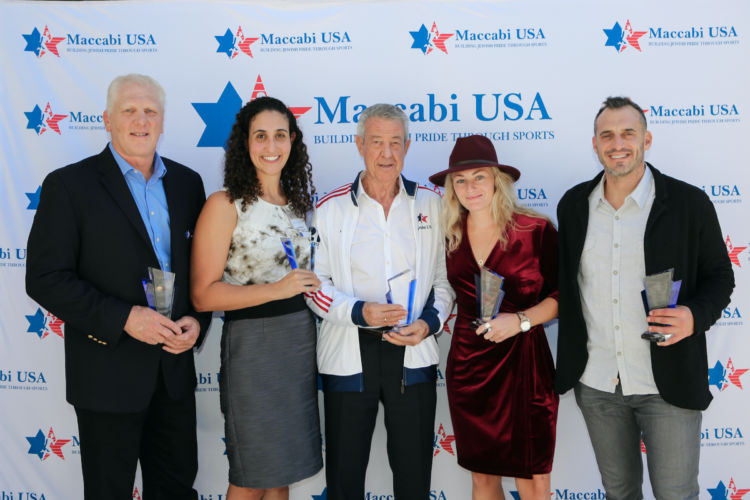 Legends 2022 with Award
