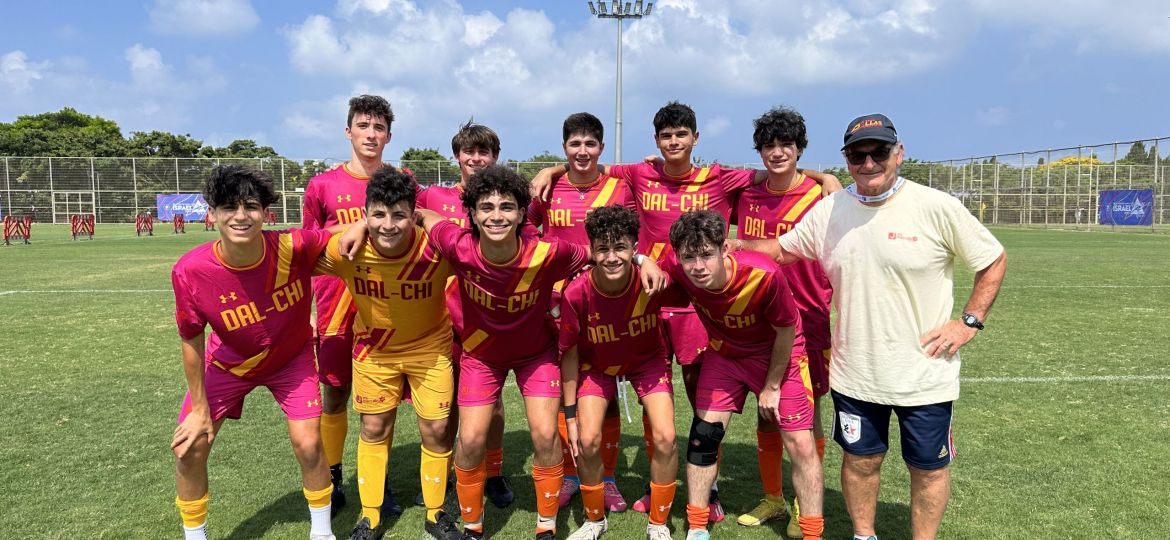 Alan Sandler in Israel with the Dallas JCC boys team in 2023
