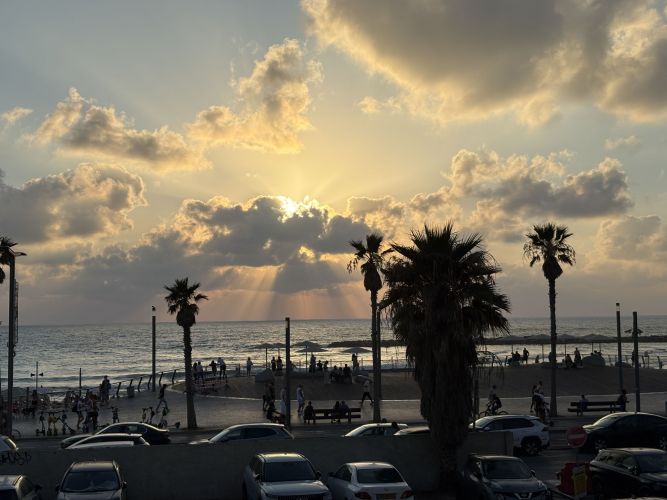 Beauty Tel Aviv sky IMG_7227