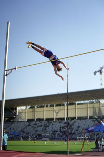 Pole vault great shot DSC04692