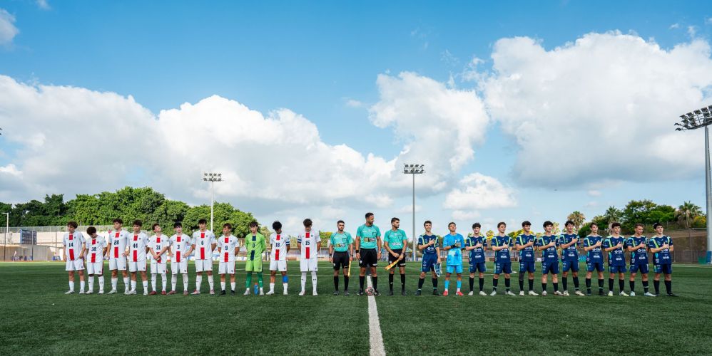 U17 Boys' soccer and Brazil line up for group pose great sky DSC03436