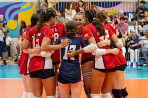 U19 Girls' Volleyball good happy huddle 20260712-DCS_7091