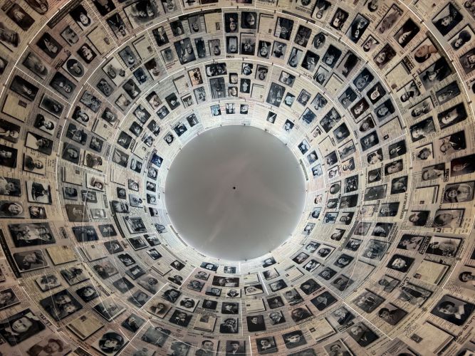 Yad Vashem Hall of Remembrance looking up IMG_7710